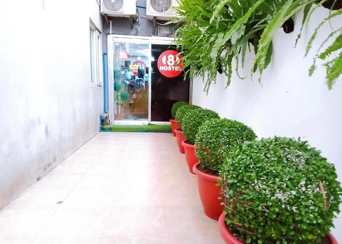 8hostel Manila
