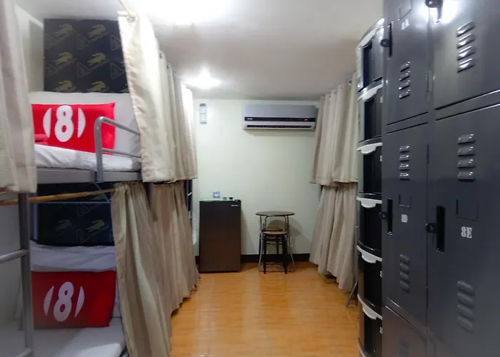 8hostel Hostel *