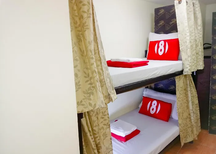 8hostel Manila