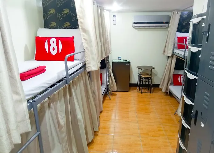 8hostel *