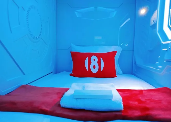 8hostel *